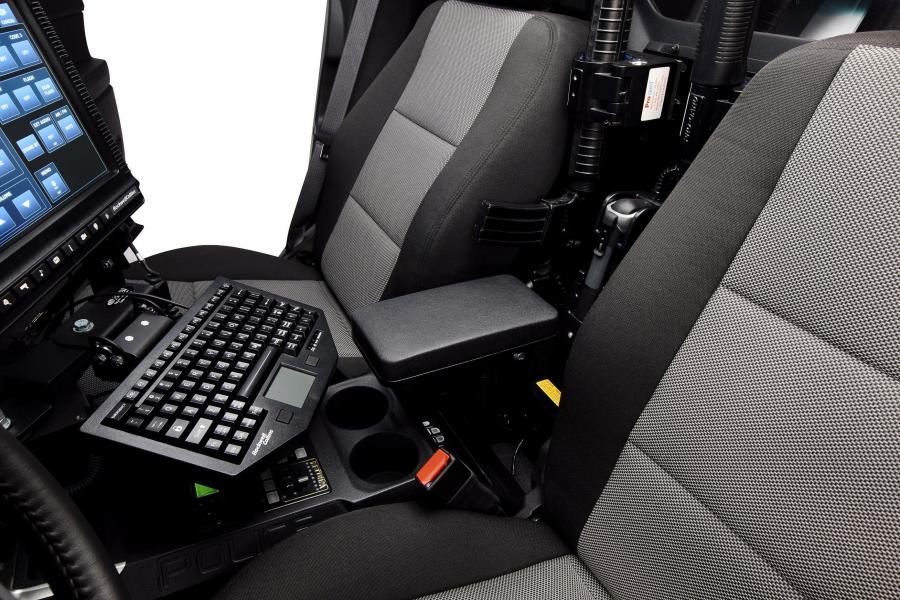  Ford Police Interceptor Utility Vehicle 2010 года  (фото 5 из 39)
